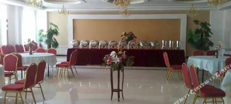 根河龙山宾馆图片