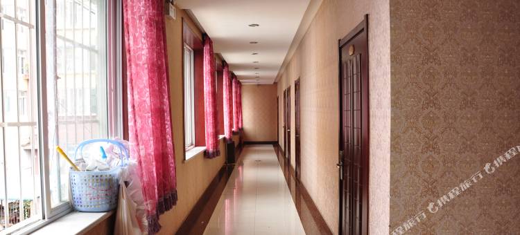 莺都宾馆(东港北高铁站店)图片