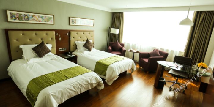 和颐酒店(西宁西大街王府井店)1-3晚 茶卡盐湖 青海湖 纯玩无购物一价