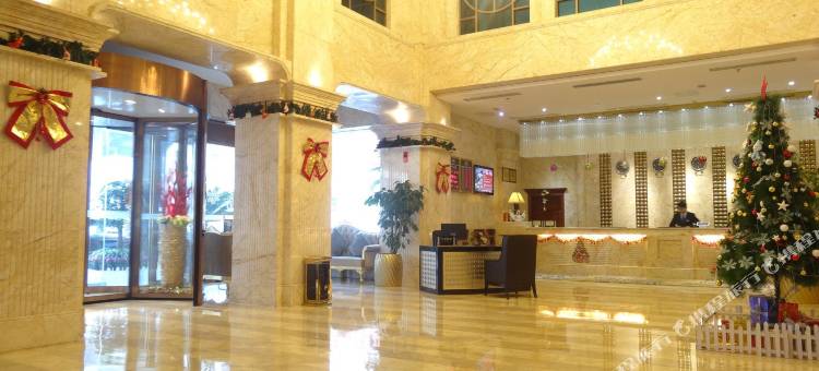 成都索菲斯民族大酒店(宽窄巷子抚琴地铁站店)图片