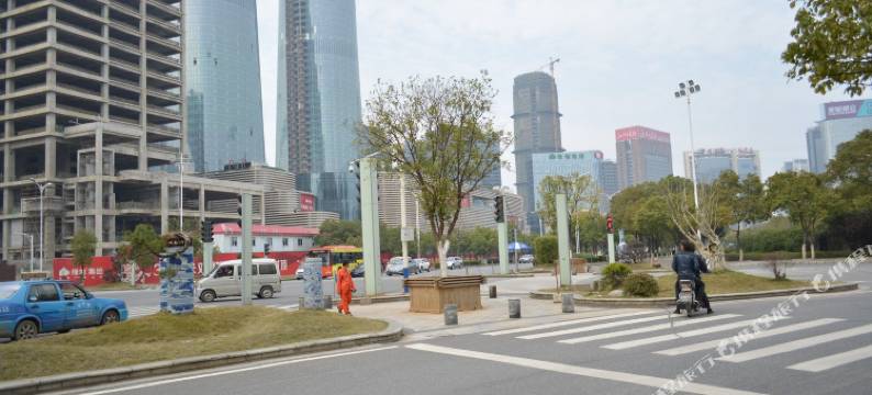 南昌世茂商务酒店(秋水广场地铁大厦地铁站店)图片