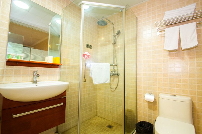 365 Express HotelHotel Overview