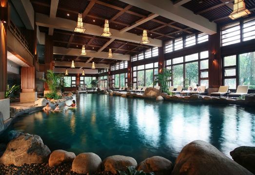 The Qingyuan Hotel QingchengHotel Overview