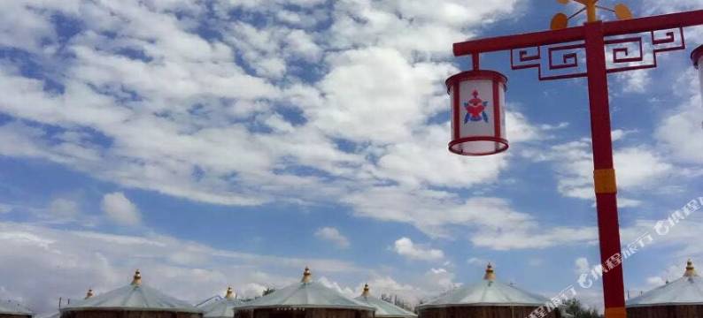 红原德勒央康酒店图片