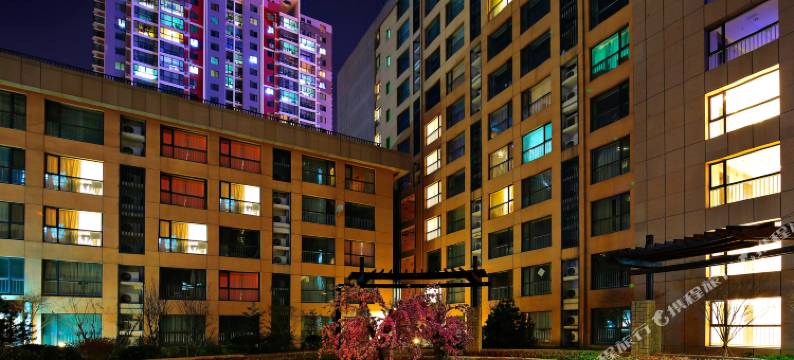 斯维登度假公寓(青岛石老人海水浴场国信体育中心店)图片