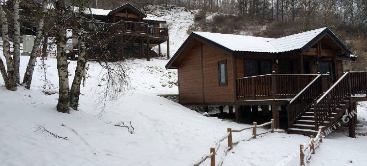张家口翠云山森林滑雪民宿图片