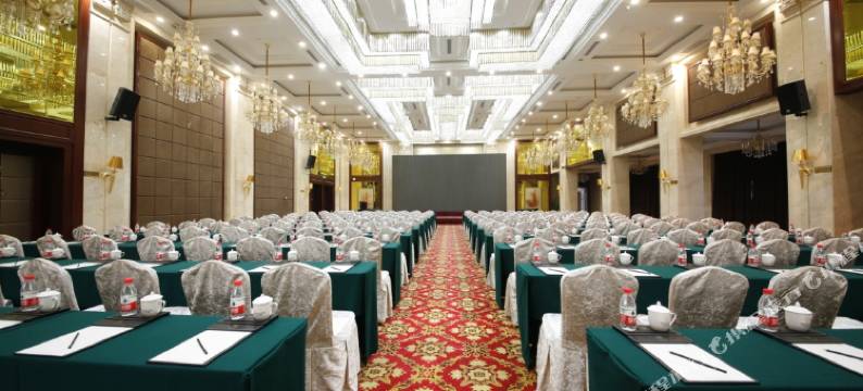 松滋白云边大酒店图片