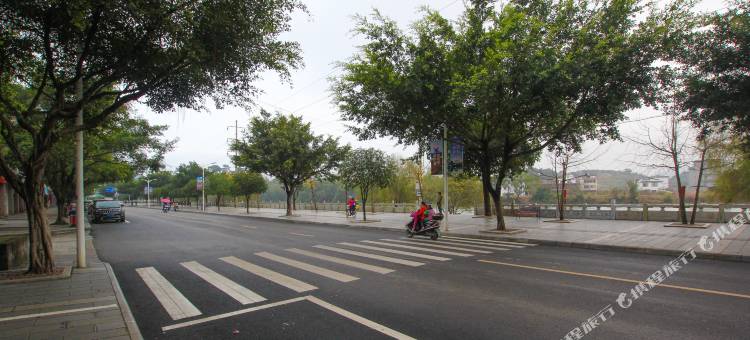 恭城雨亭酒店图片