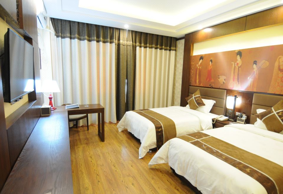  Hotel Overview