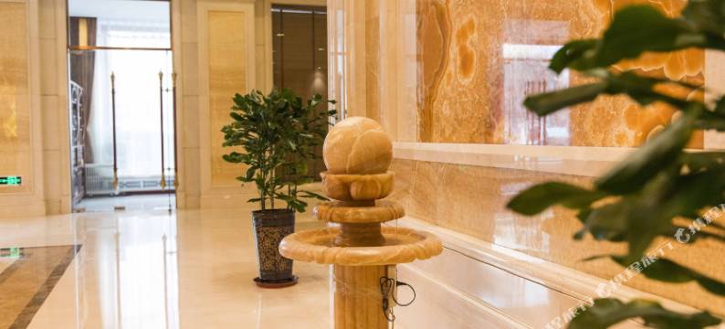 丽呈龙章M酒店(展望大厦会展中心店)图片