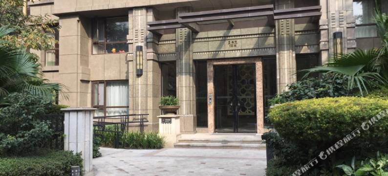 成都熊猫基地春熙路宽窄巷子新装高档地铁四房普通公寓图片