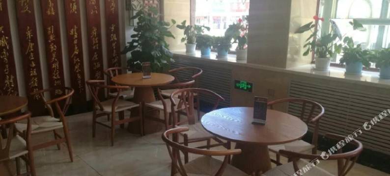 百祥假日酒店(哈尔滨东站店)图片