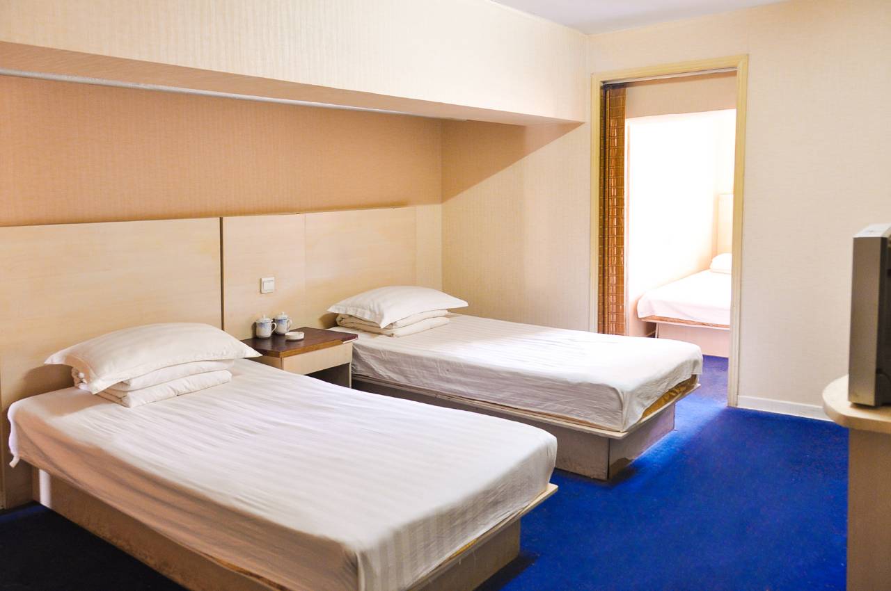 德源宾馆(承德避暑山庄店)