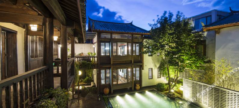 丽江且亭设计师园林客栈图片