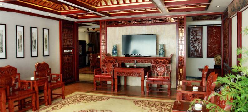 常山湖中居大酒店图片