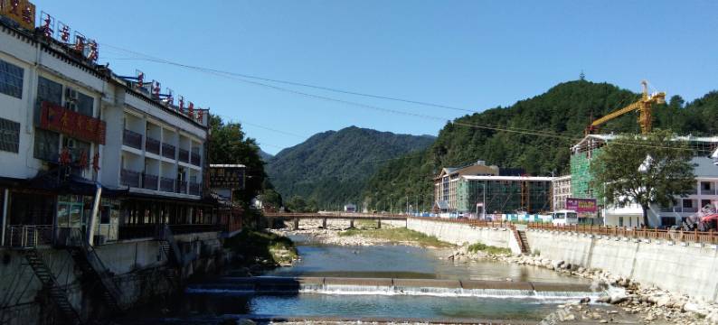 天堂寨栖于山寨民宿图片