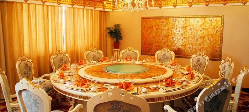 山南雅砻河酒店图片