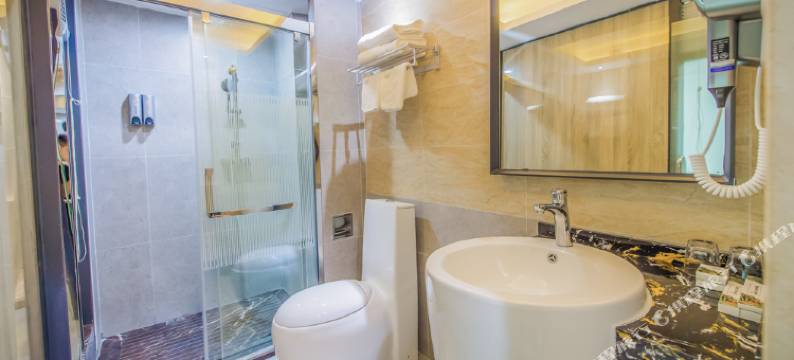 屋卡优品酒店(河源坚基购物中心店)图片