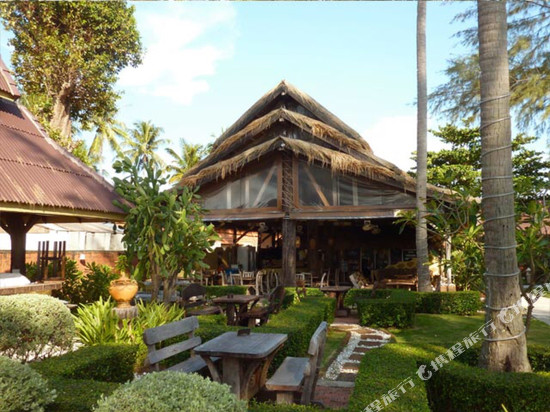 兰达卡斯塔维海滩度假村