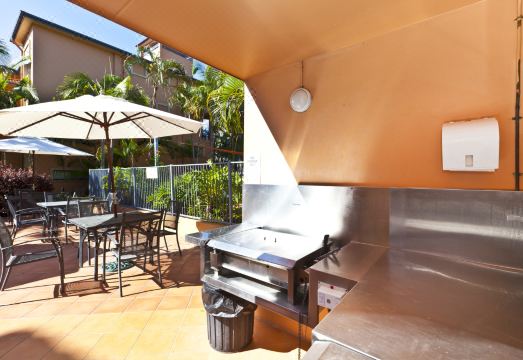 Bella Mare Coolangatta Beachside Apartments Hotel Overview