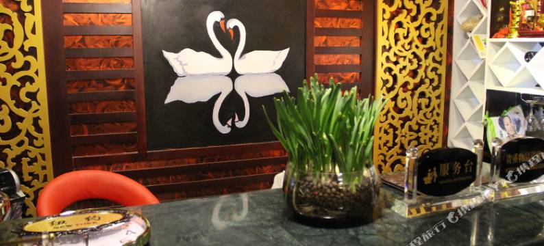 丽江七彩云霞主题酒店图片