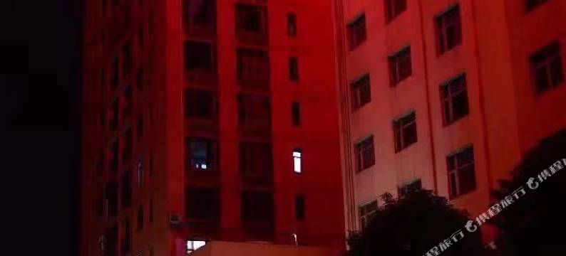 钟祥亦居精品酒店图片