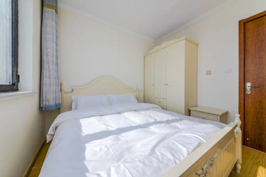 青岛途掌柜·琥珀普通公寓(规划纵二路店)