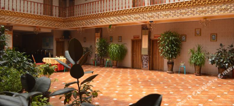 囊谦阿客酒店图片