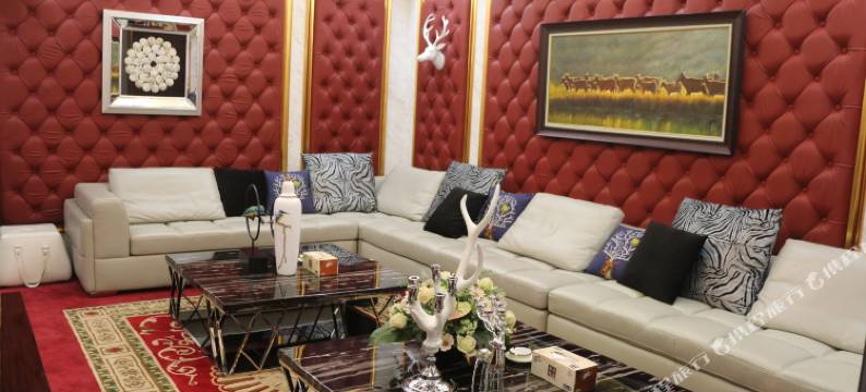 港泊鹿缘酒店图片