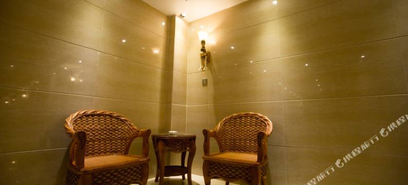 砚山龙湖元酒店图片