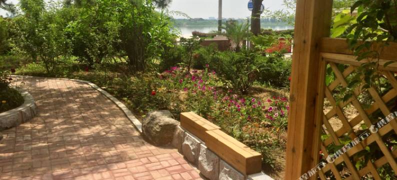 鸭绿江边江景公寓图片