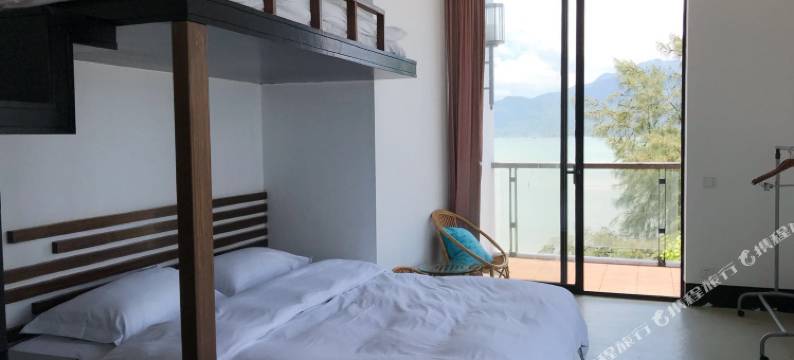 深圳较场尾牧海33客栈图片