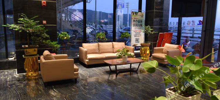 君临海景假日酒店(阳西沙扒湾海天沙滩店)图片