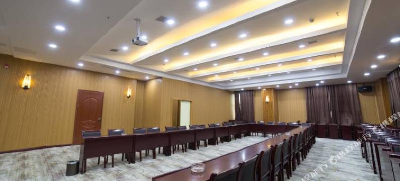 南县雅朵假日酒店图片