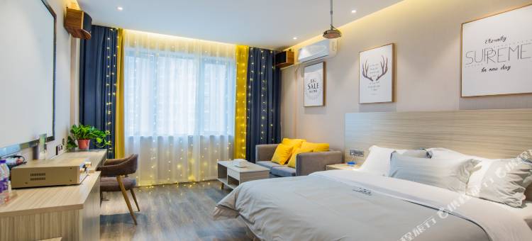 相遇欢影酒店(梅溪湖步步高一师范西校区地铁站店)图片