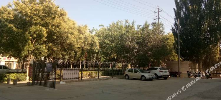 若羌假日酒店图片