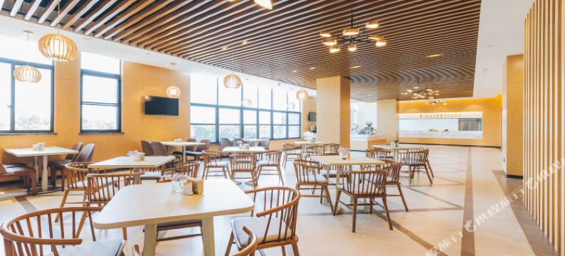 苏州高铁北站相城大道亚朵酒店图片