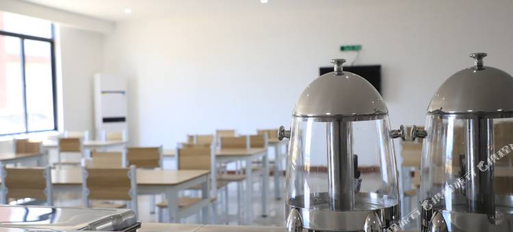 奥宝龙酒店(河口北站店)图片