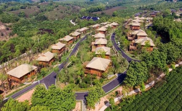 长兴芳草地度假酒店