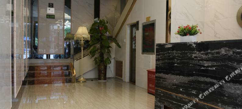 扶绥天鹅恋主题酒店图片