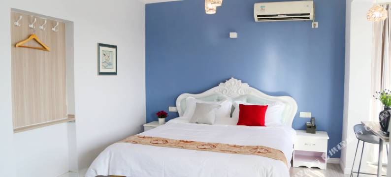 Xbed互联网民宿(郑州万象城店)图片