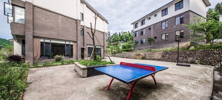 乐山峨眉半山合圣别院图片