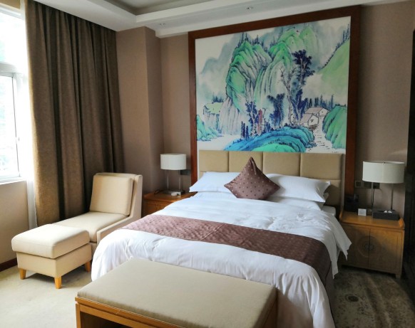 Pristime International Holiday Hotel Over view