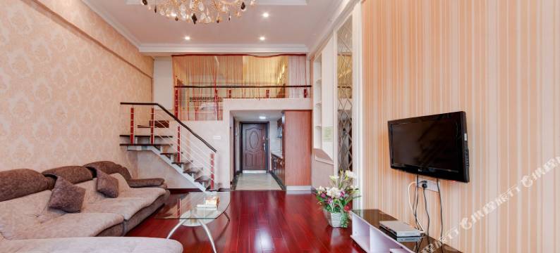 南昌一米阳光公寓(红谷滩绿地双子塔店)图片