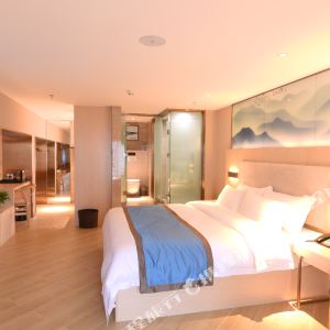 反弹蹦床公园(巴南万达广场)