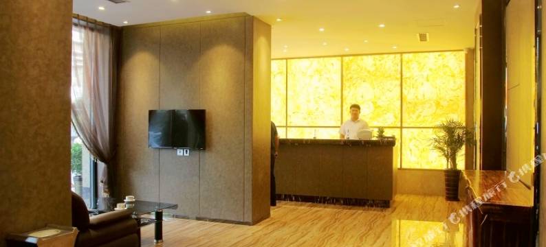 君品海岸酒店(青岛火车站地铁站栈桥店)图片