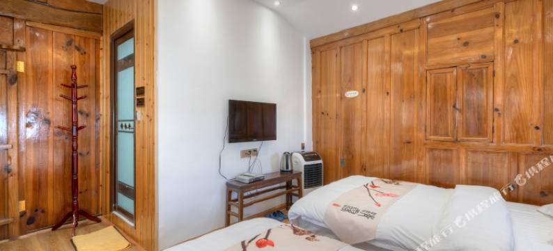 腾冲花大门古民宿图片