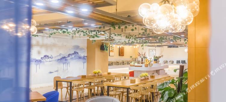 云孚里酒店(成都龙泉总部经济港川师大店)图片