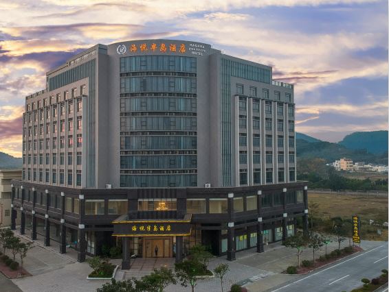 Hadara Peninsula Hotel over view