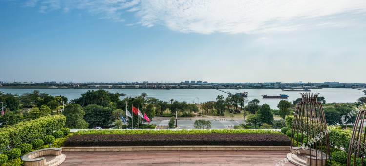 广州增城保利郡雅酒店(新塘高铁站店)图片